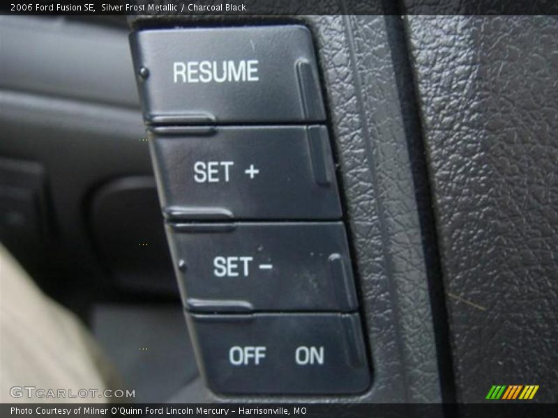 Silver Frost Metallic / Charcoal Black 2006 Ford Fusion SE