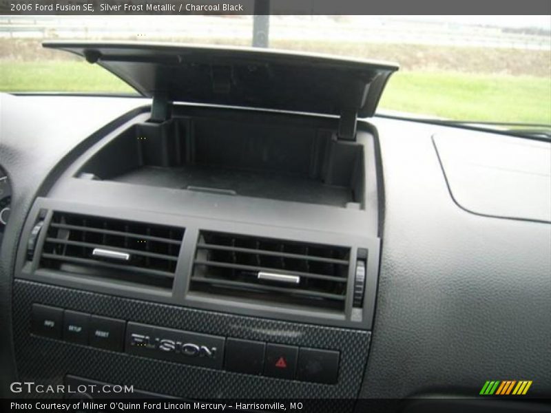Silver Frost Metallic / Charcoal Black 2006 Ford Fusion SE