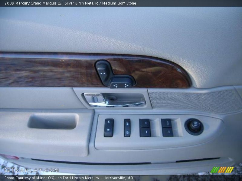 Silver Birch Metallic / Medium Light Stone 2009 Mercury Grand Marquis LS