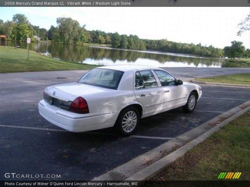 Vibrant White / Medium Light Stone 2009 Mercury Grand Marquis LS