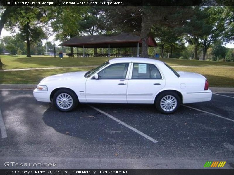 Vibrant White / Medium Light Stone 2009 Mercury Grand Marquis LS