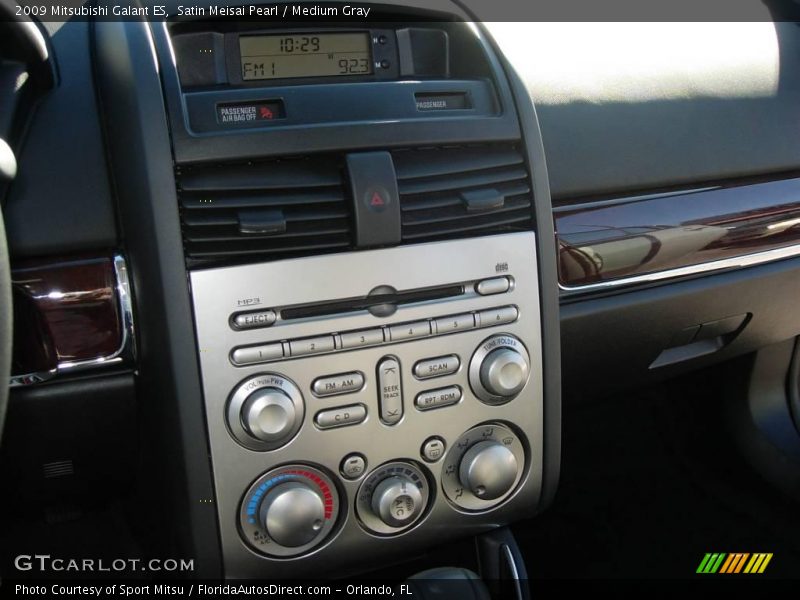 Satin Meisai Pearl / Medium Gray 2009 Mitsubishi Galant ES