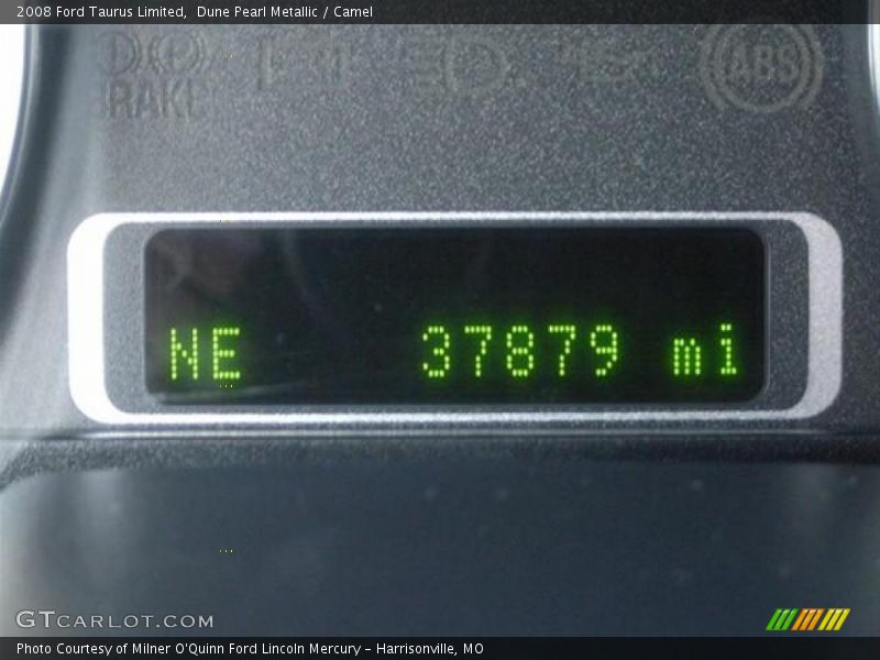 Dune Pearl Metallic / Camel 2008 Ford Taurus Limited