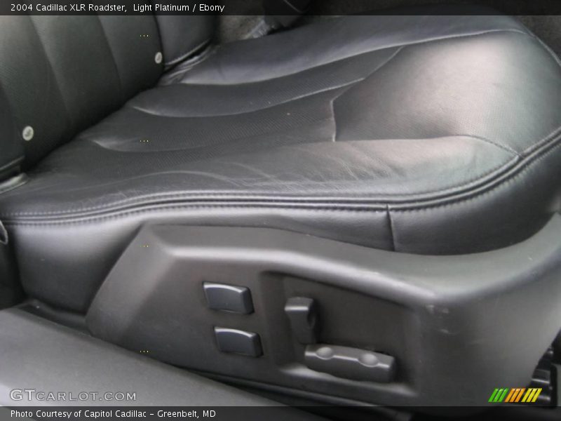 Light Platinum / Ebony 2004 Cadillac XLR Roadster