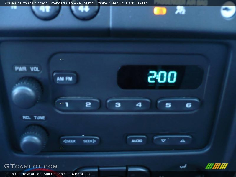 Summit White / Medium Dark Pewter 2004 Chevrolet Colorado Extended Cab 4x4