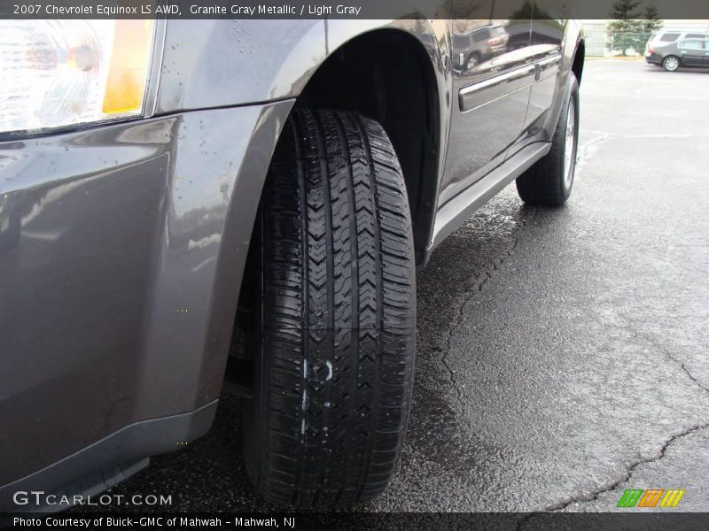Granite Gray Metallic / Light Gray 2007 Chevrolet Equinox LS AWD