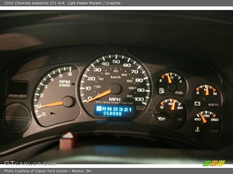 Light Pewter Metallic / Graphite 2002 Chevrolet Avalanche Z71 4x4