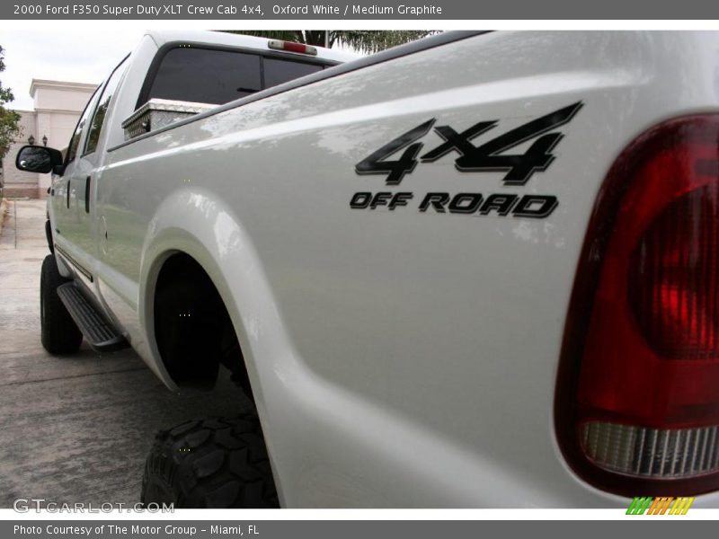 Oxford White / Medium Graphite 2000 Ford F350 Super Duty XLT Crew Cab 4x4