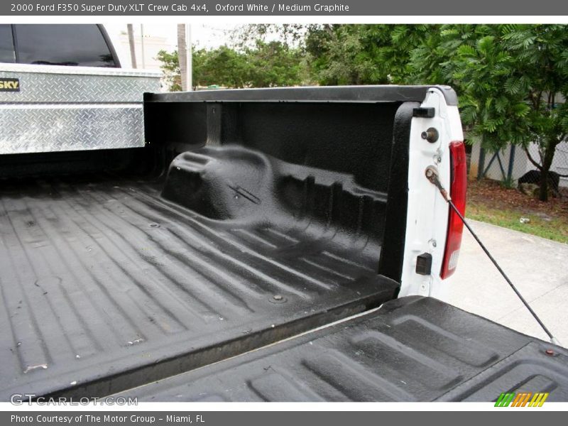 Oxford White / Medium Graphite 2000 Ford F350 Super Duty XLT Crew Cab 4x4