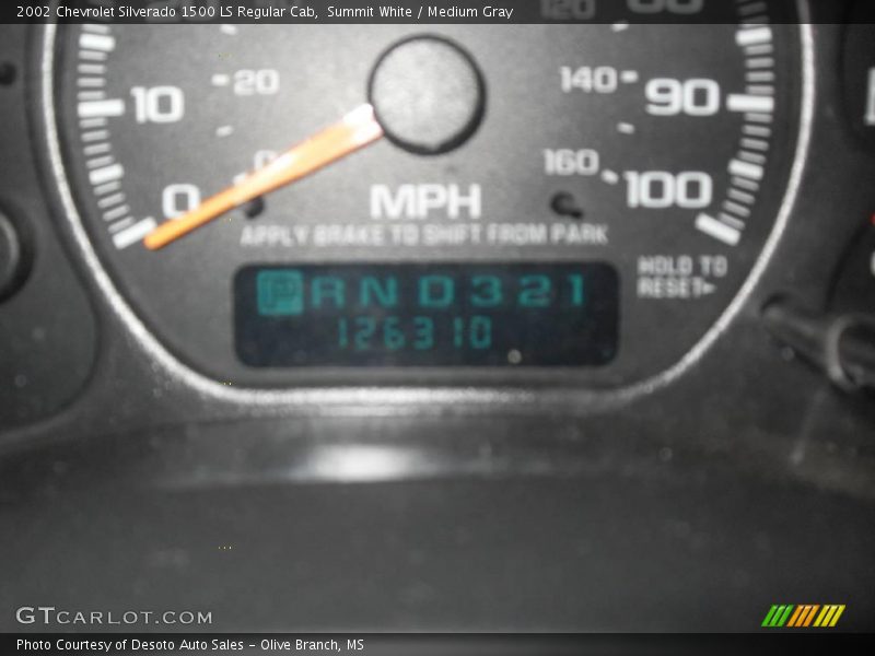 Summit White / Medium Gray 2002 Chevrolet Silverado 1500 LS Regular Cab