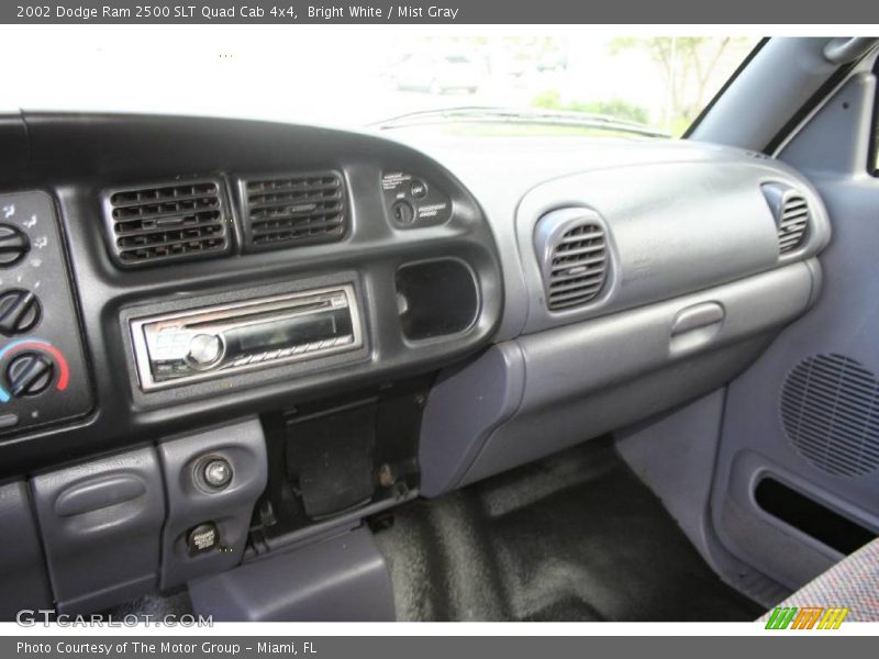 Bright White / Mist Gray 2002 Dodge Ram 2500 SLT Quad Cab 4x4