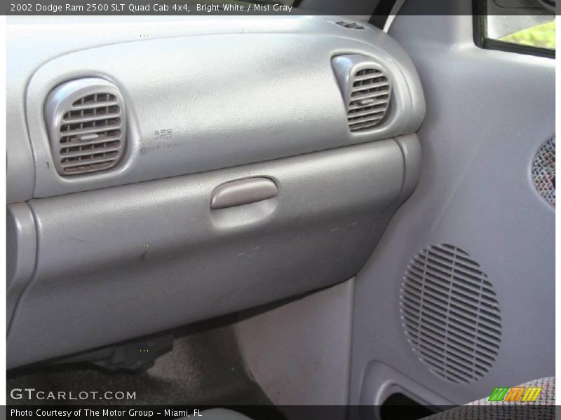 Bright White / Mist Gray 2002 Dodge Ram 2500 SLT Quad Cab 4x4