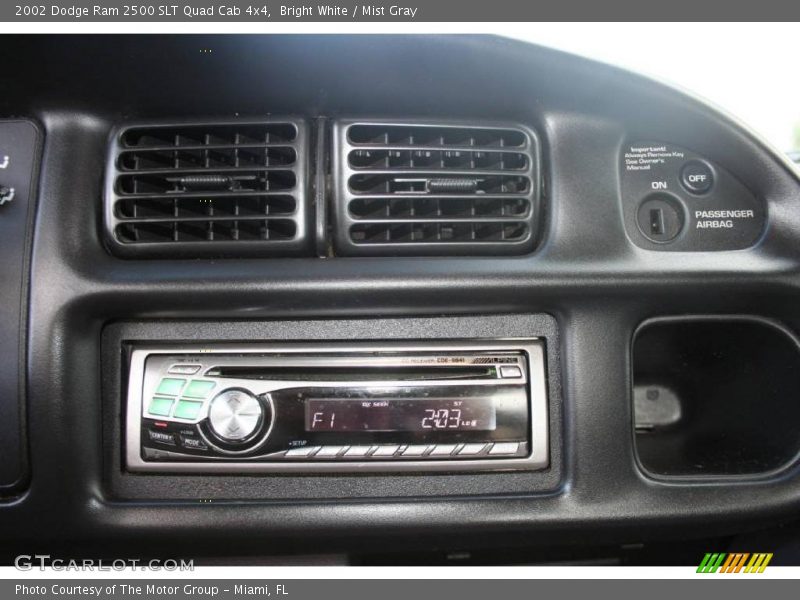 Bright White / Mist Gray 2002 Dodge Ram 2500 SLT Quad Cab 4x4