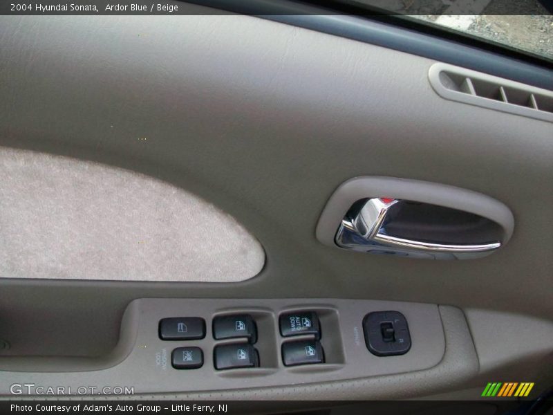 Ardor Blue / Beige 2004 Hyundai Sonata