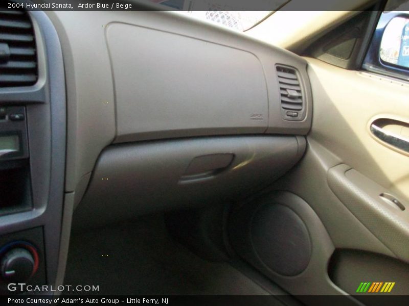 Ardor Blue / Beige 2004 Hyundai Sonata