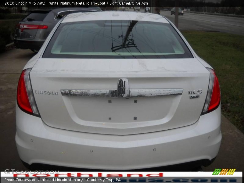 White Platinum Metallic Tri-Coat / Light Camel/Olive Ash 2010 Lincoln MKS AWD