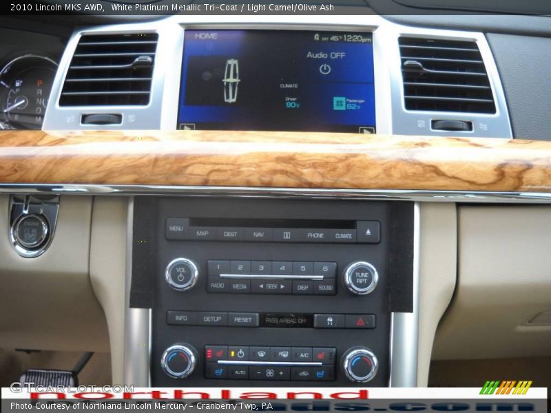 White Platinum Metallic Tri-Coat / Light Camel/Olive Ash 2010 Lincoln MKS AWD