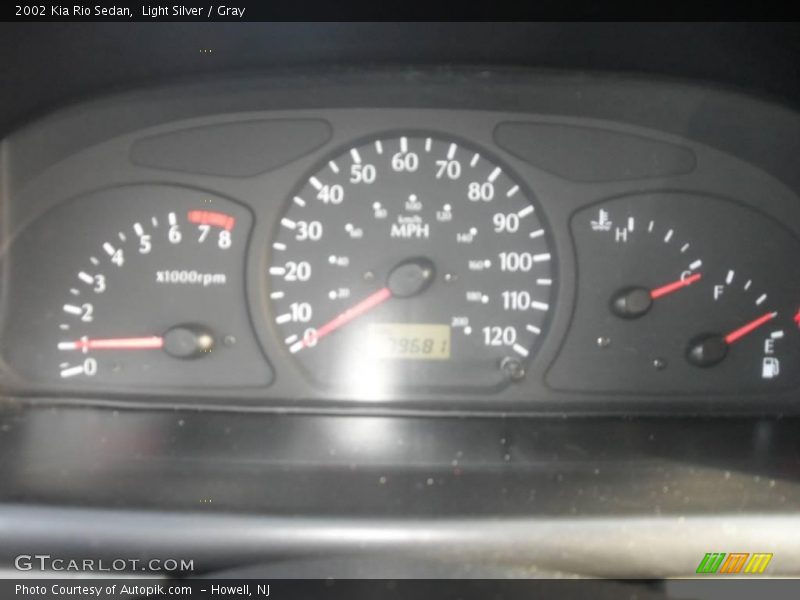 Light Silver / Gray 2002 Kia Rio Sedan
