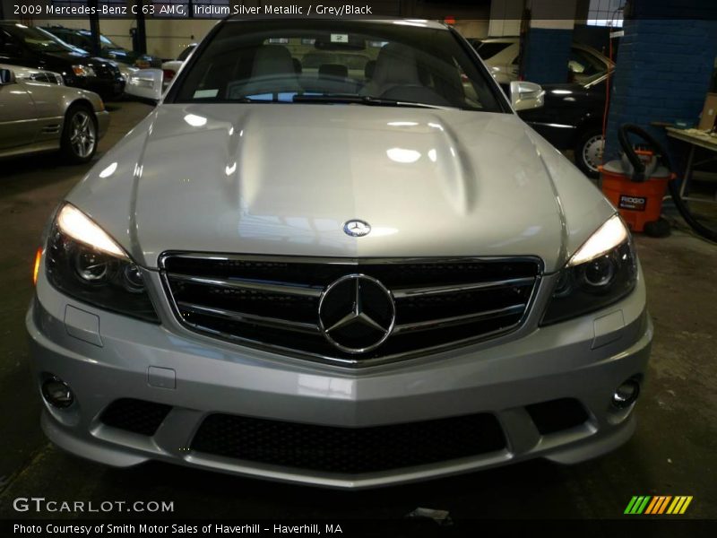 Iridium Silver Metallic / Grey/Black 2009 Mercedes-Benz C 63 AMG
