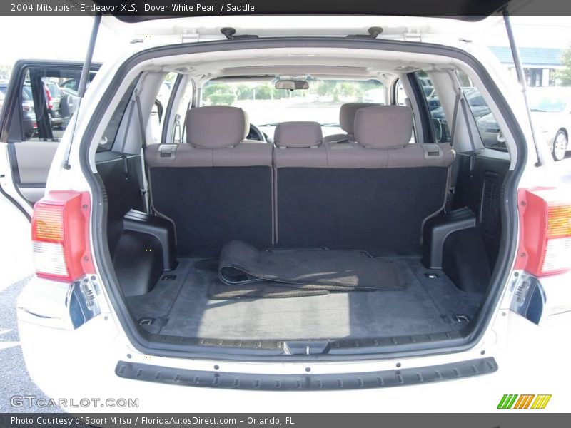 Dover White Pearl / Saddle 2004 Mitsubishi Endeavor XLS