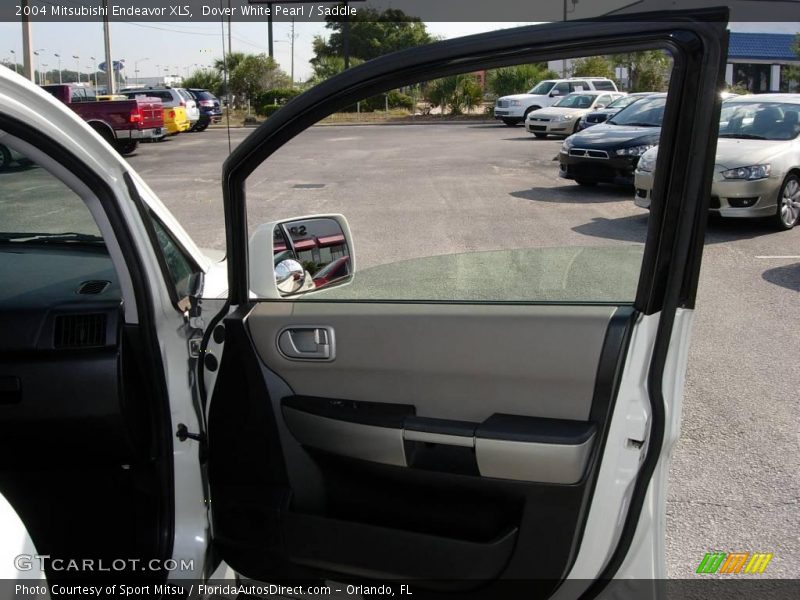Dover White Pearl / Saddle 2004 Mitsubishi Endeavor XLS
