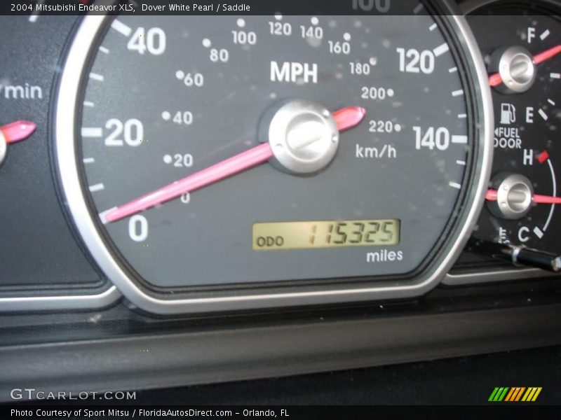 Dover White Pearl / Saddle 2004 Mitsubishi Endeavor XLS