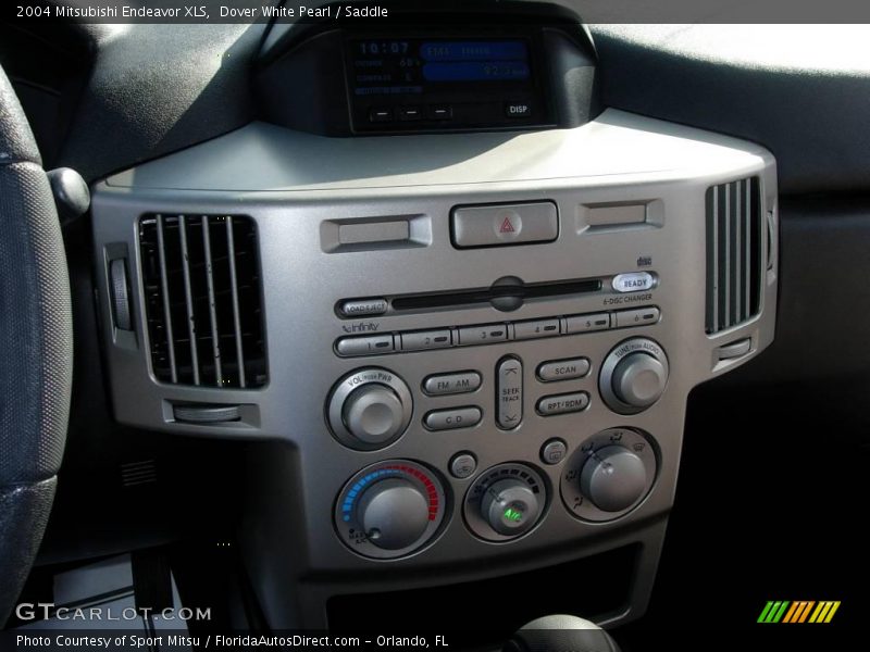 Dover White Pearl / Saddle 2004 Mitsubishi Endeavor XLS