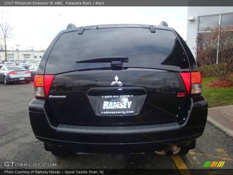 Kalapana Black / Black 2007 Mitsubishi Endeavor SE AWD