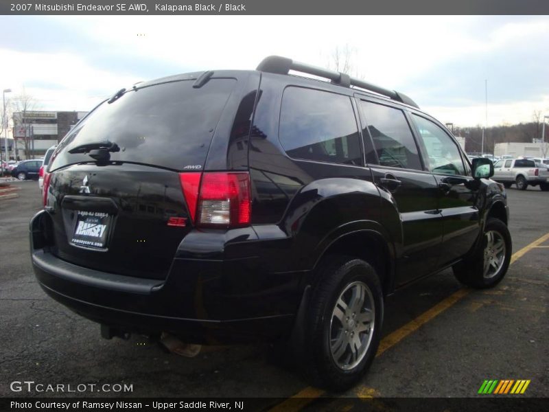 Kalapana Black / Black 2007 Mitsubishi Endeavor SE AWD