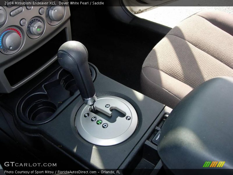 Dover White Pearl / Saddle 2004 Mitsubishi Endeavor XLS