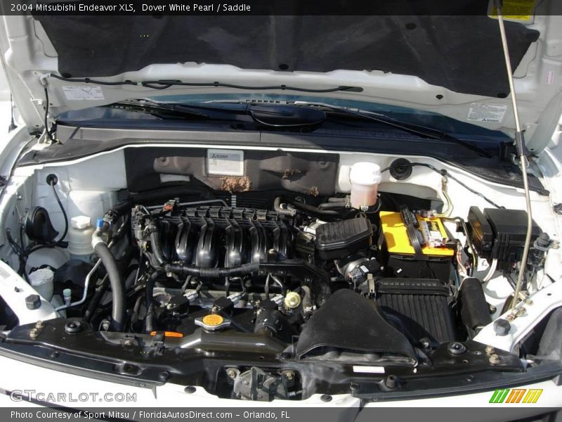 Dover White Pearl / Saddle 2004 Mitsubishi Endeavor XLS