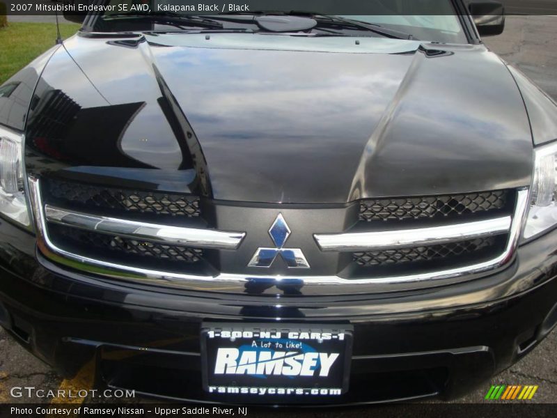 Kalapana Black / Black 2007 Mitsubishi Endeavor SE AWD