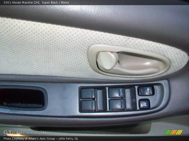 Super Black / Blond 2001 Nissan Maxima GXE