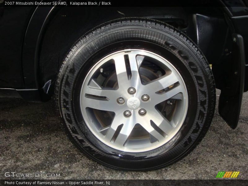 Kalapana Black / Black 2007 Mitsubishi Endeavor SE AWD