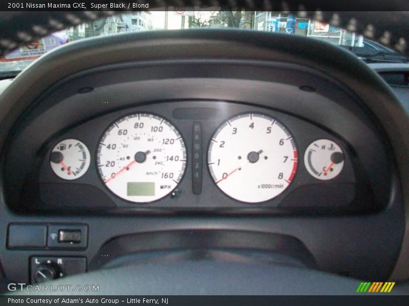 Super Black / Blond 2001 Nissan Maxima GXE