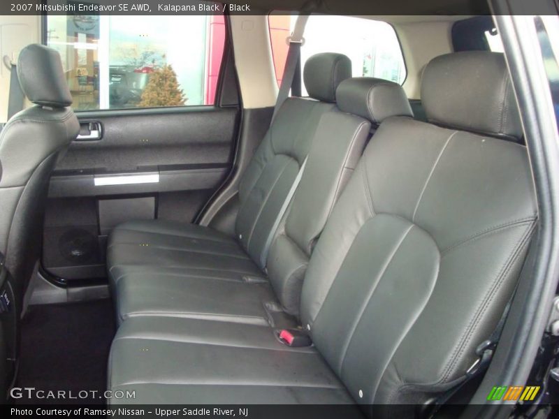 Kalapana Black / Black 2007 Mitsubishi Endeavor SE AWD