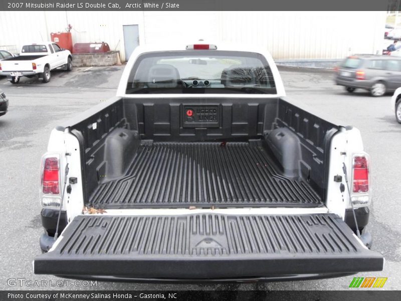Arctic White / Slate 2007 Mitsubishi Raider LS Double Cab