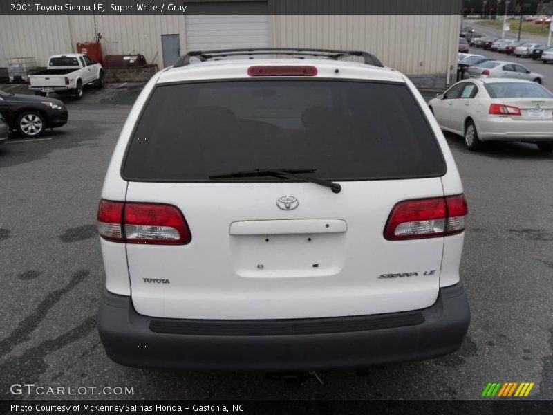 Super White / Gray 2001 Toyota Sienna LE
