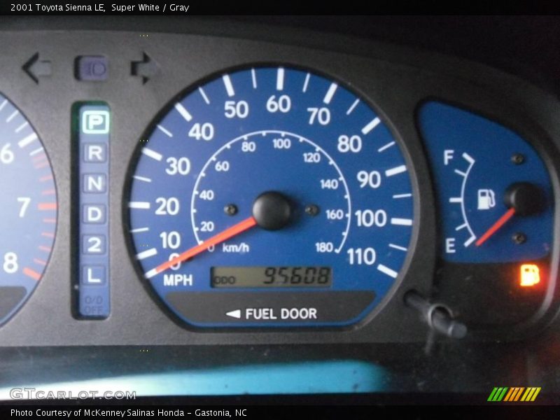 Super White / Gray 2001 Toyota Sienna LE