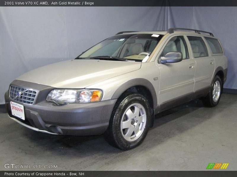 Ash Gold Metallic / Beige 2001 Volvo V70 XC AWD