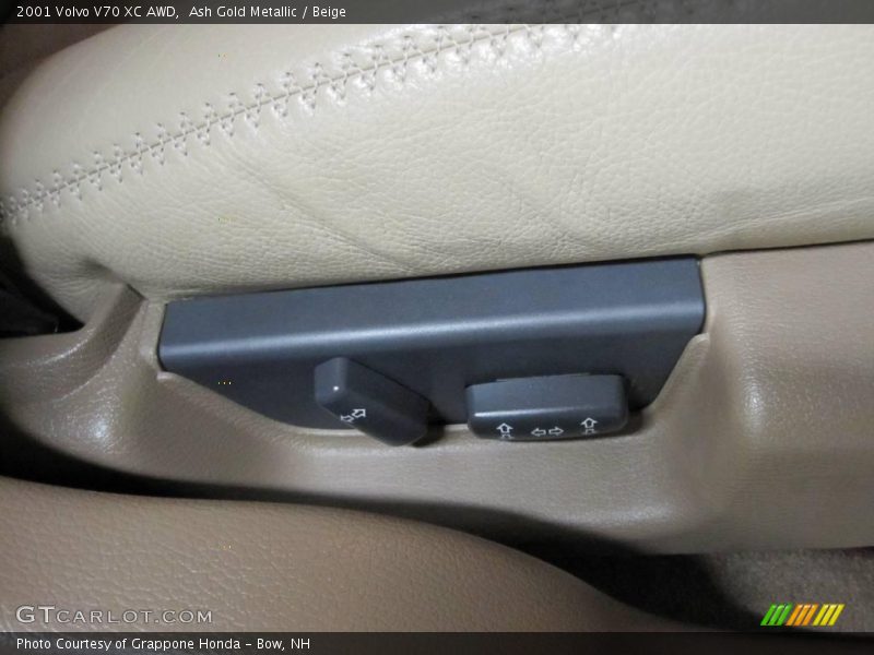 Ash Gold Metallic / Beige 2001 Volvo V70 XC AWD