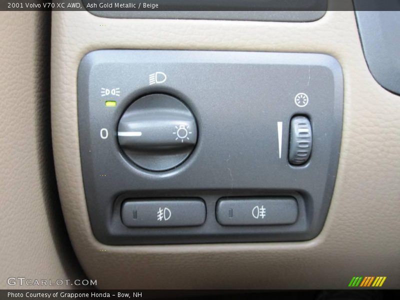 Ash Gold Metallic / Beige 2001 Volvo V70 XC AWD