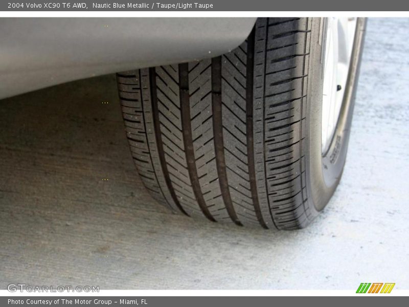 Nautic Blue Metallic / Taupe/Light Taupe 2004 Volvo XC90 T6 AWD