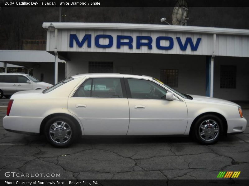 White Diamond / Shale 2004 Cadillac DeVille Sedan