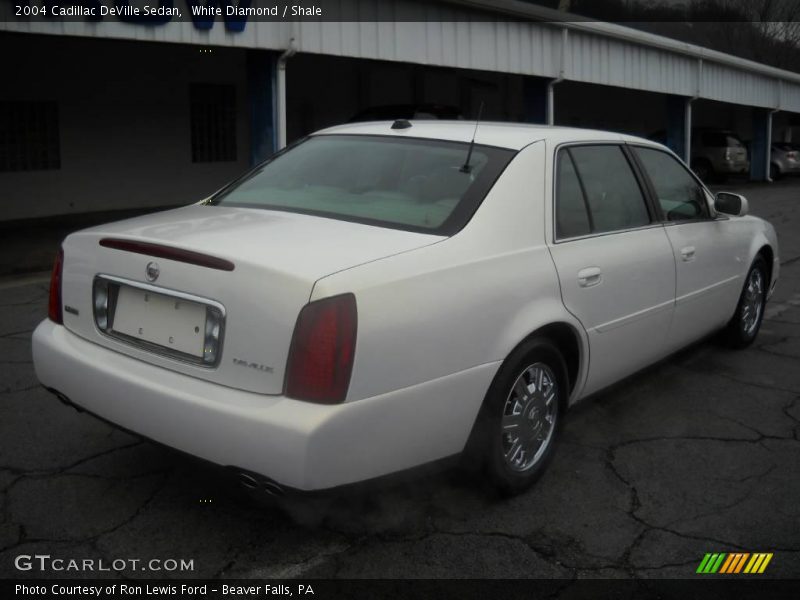 White Diamond / Shale 2004 Cadillac DeVille Sedan