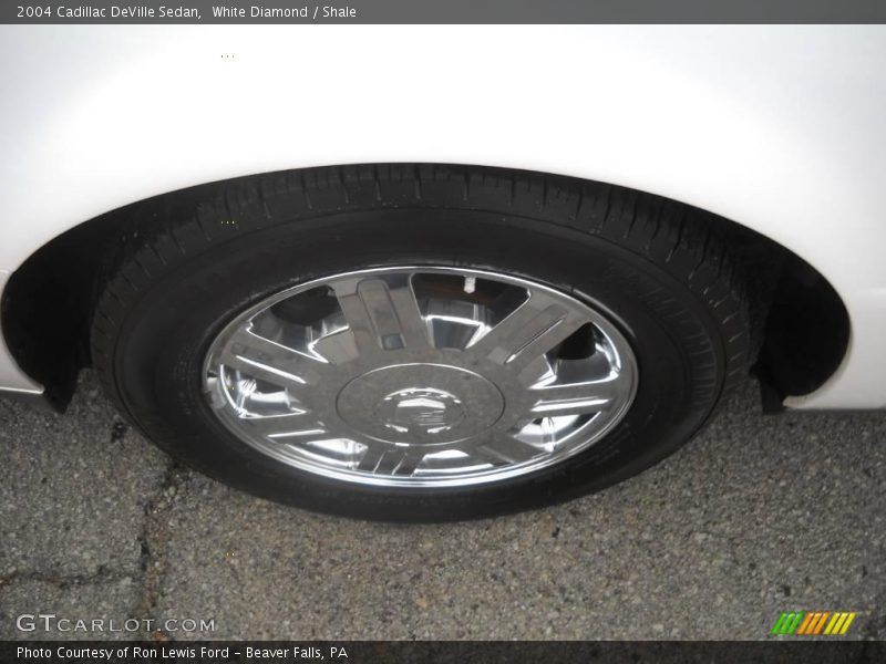 White Diamond / Shale 2004 Cadillac DeVille Sedan