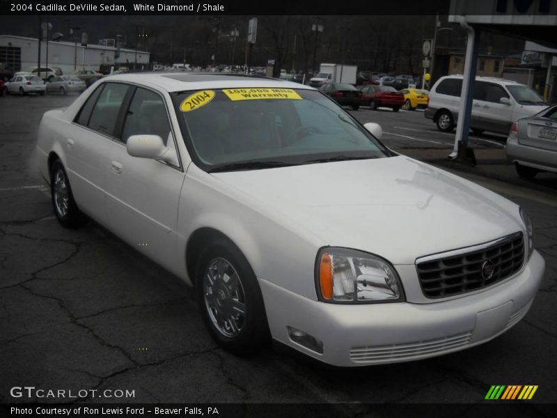 White Diamond / Shale 2004 Cadillac DeVille Sedan