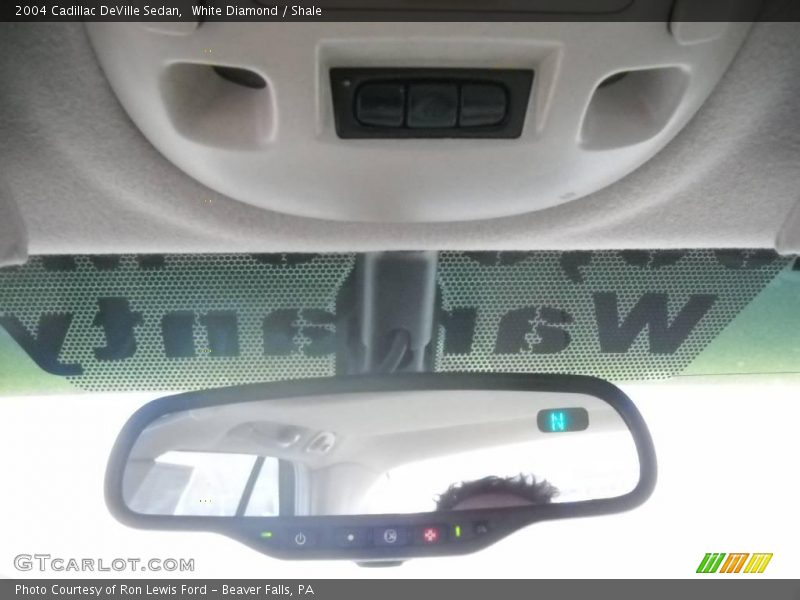 White Diamond / Shale 2004 Cadillac DeVille Sedan
