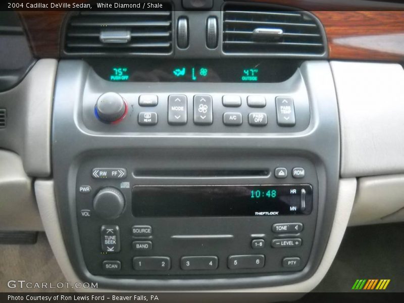 White Diamond / Shale 2004 Cadillac DeVille Sedan