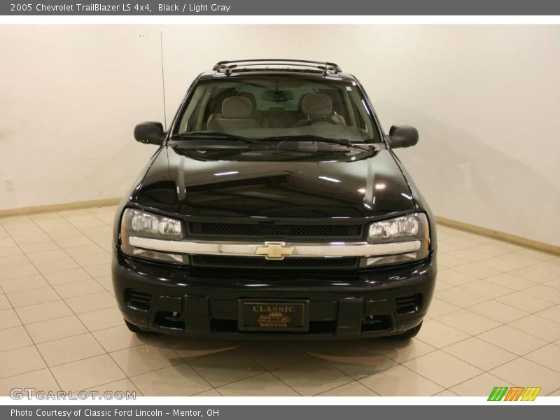 Black / Light Gray 2005 Chevrolet TrailBlazer LS 4x4